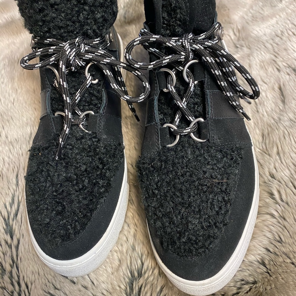 JSlides Footwear